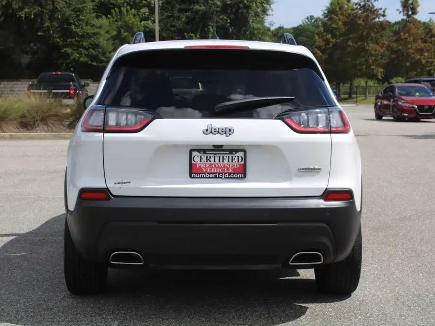 2022 Jeep Cherokee Latitude Lux photo 1