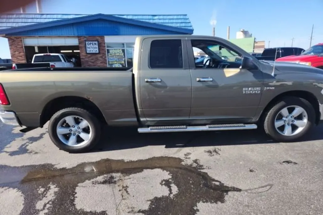 2013 Ram 1500 SLT photo 1