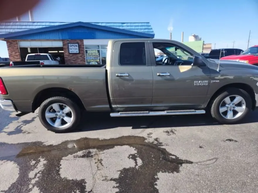 2013 Ram 1500 SLT photo 1