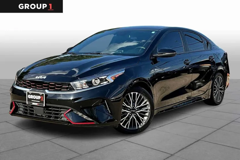 2024 Kia Forte GT-Line photo 1
