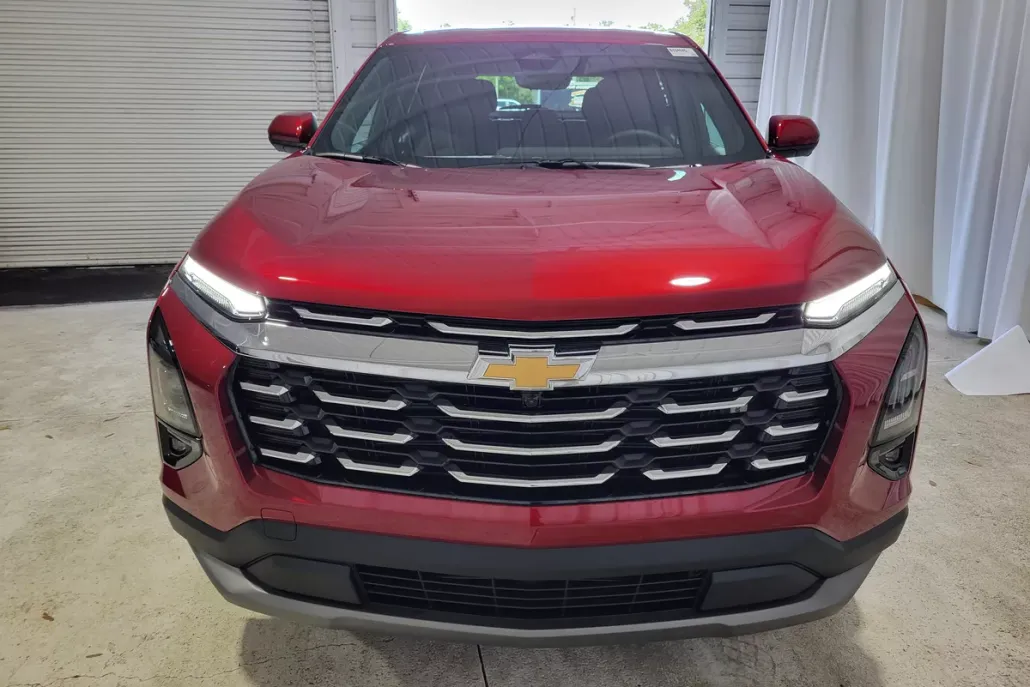 2026 Chevrolet Equinox LT photo 1