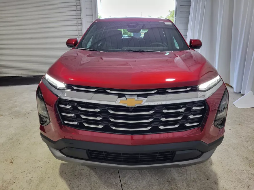 2026 Chevrolet Equinox LT photo 1