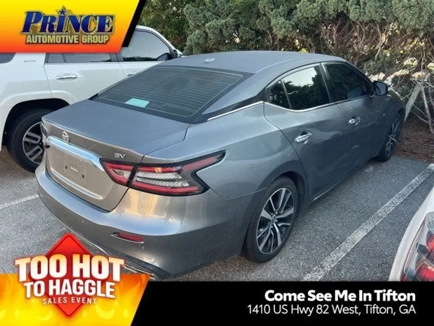 2020 Nissan Maxima SV photo 1