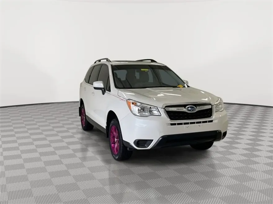 2016 Subaru Forester 2.5i Premium photo 2