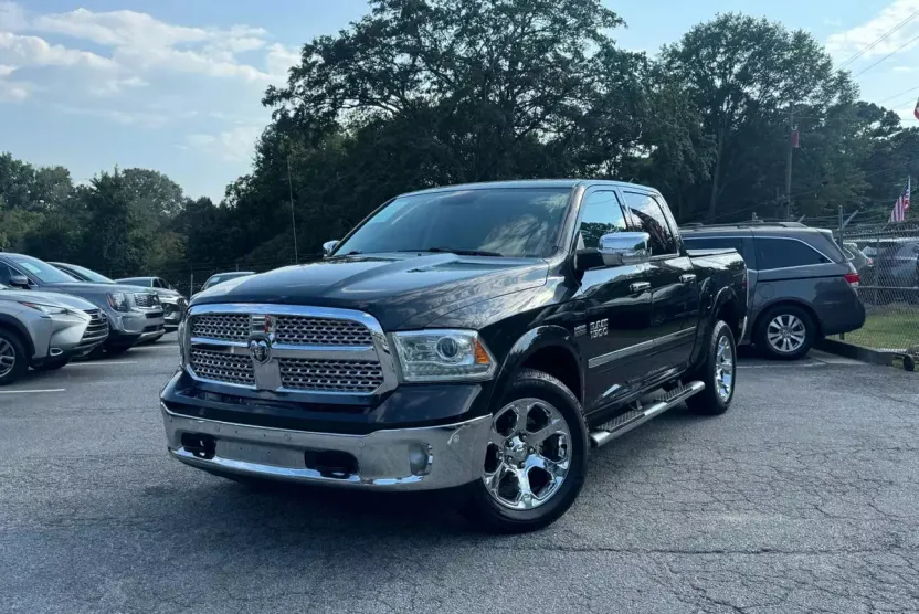 2015 Ram 1500 Laramie photo 1