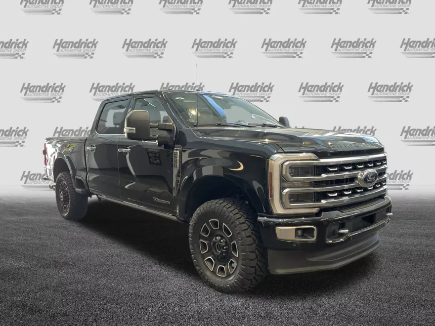 2024 Ford F-250 Platinum photo 1