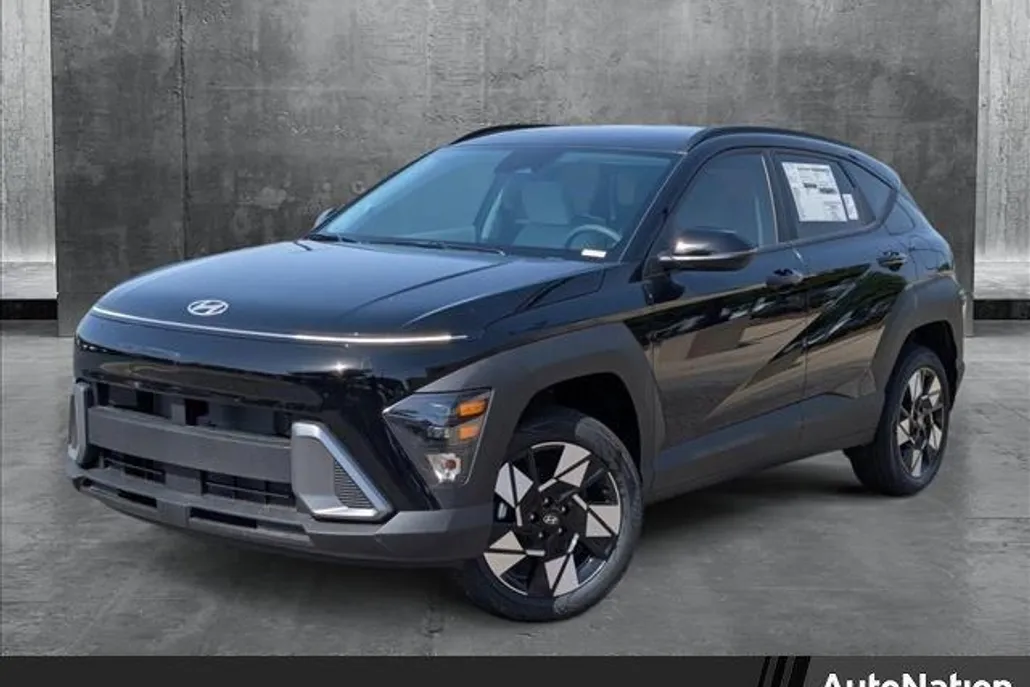 2025 Hyundai Kona SEL photo 1