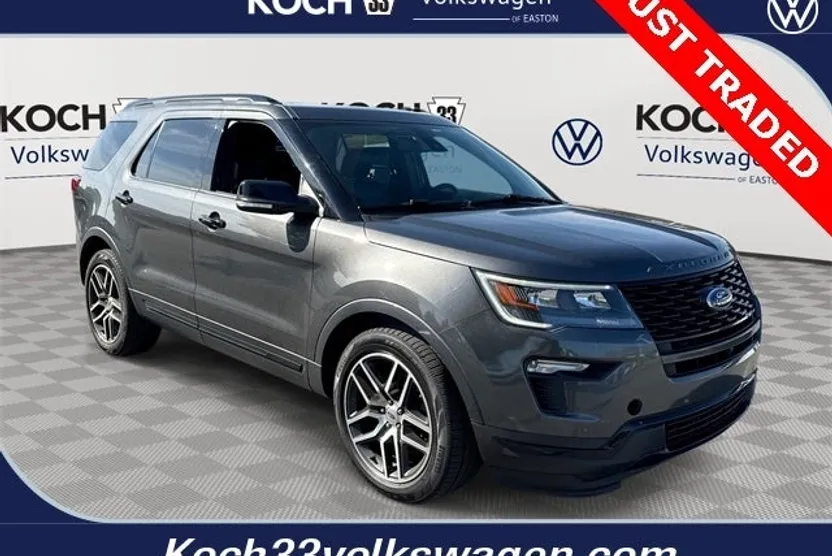 2018 Ford Explorer Sport photo 1