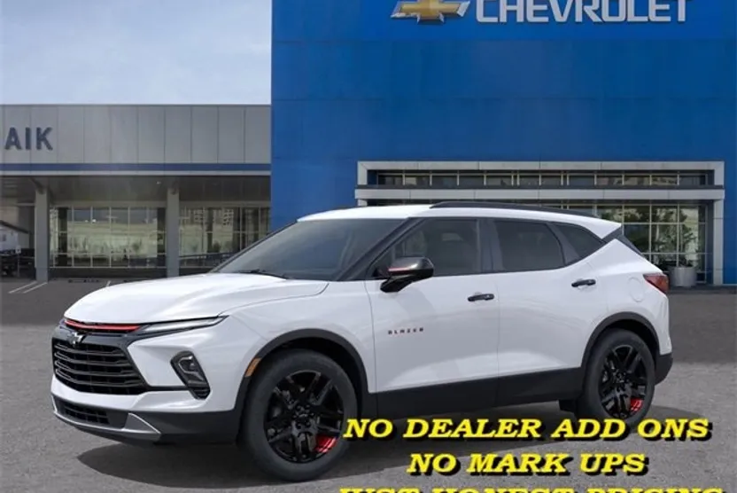 2025 Chevrolet Blazer 2LT photo 1