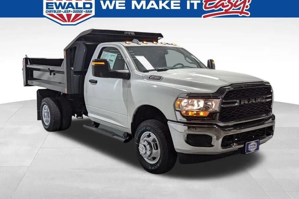 2024 Ram 3500 Tradesman photo 1