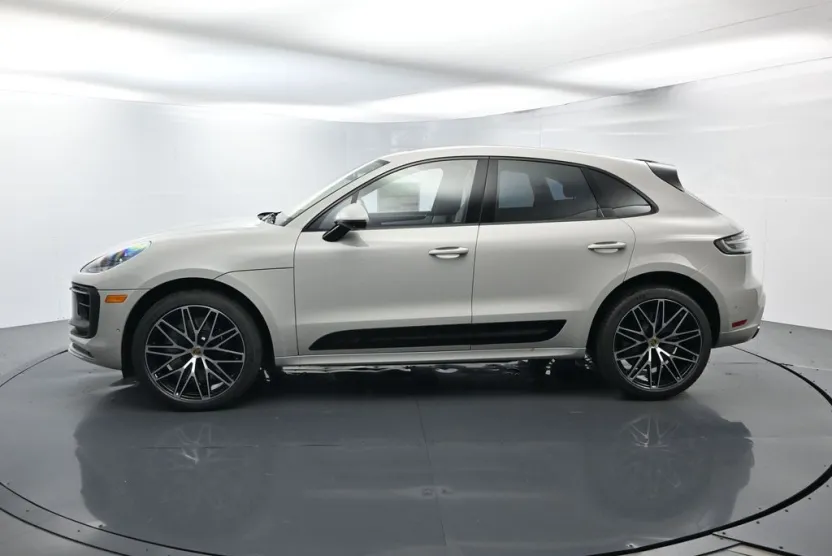 2026 Porsche Macan GTS photo 1