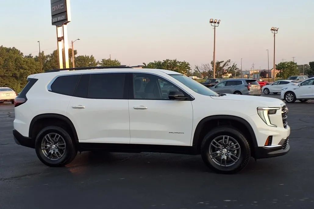 2025 Gmc Acadia Elevation photo 1