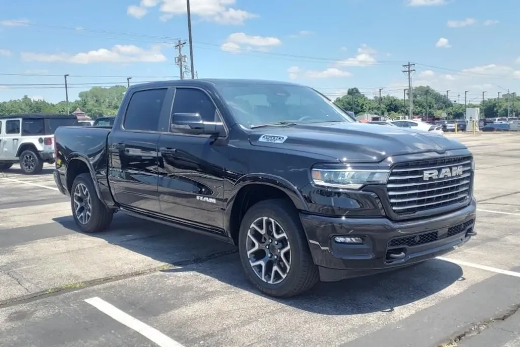 2025 Ram 1500 Laramie photo 1
