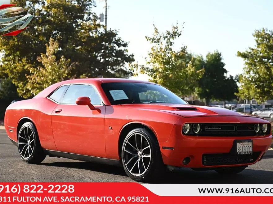 2018 Dodge Challenger R/T Scat Pack photo 1