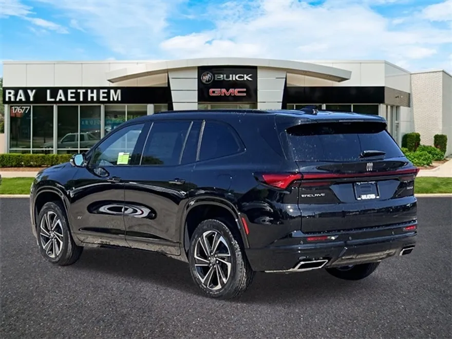 2026 Buick Enclave Sport Touring photo 1