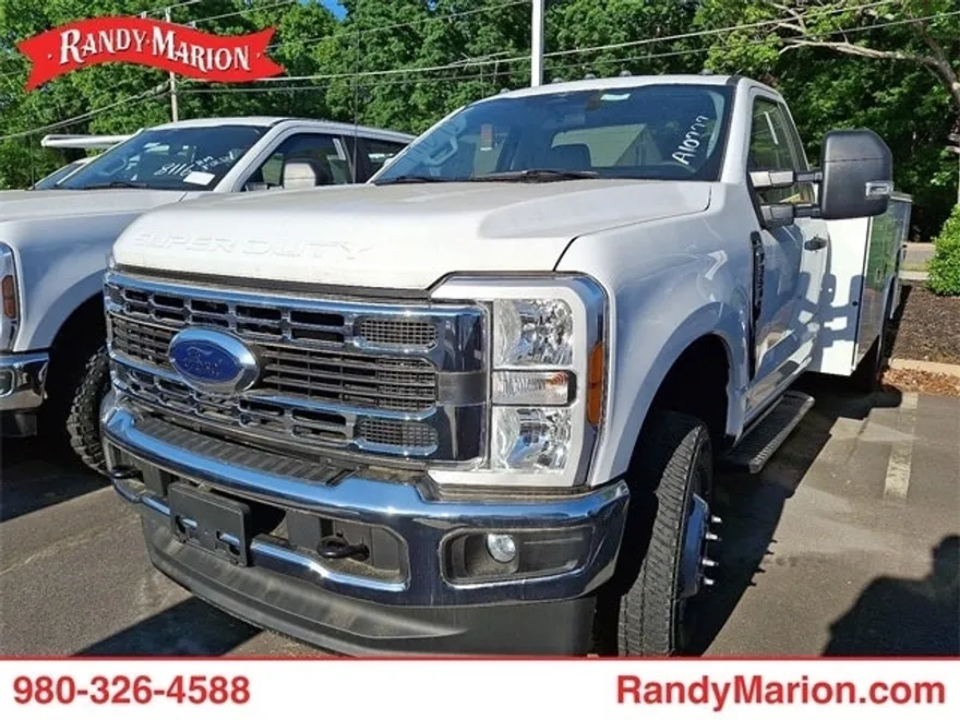 2023 Ford F-350 photo 1