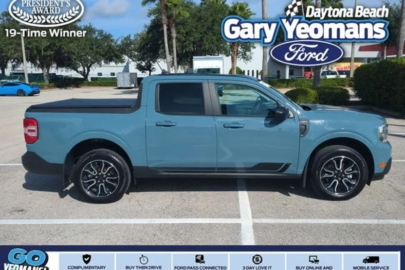 2022 Ford Maverick Lariat photo 1