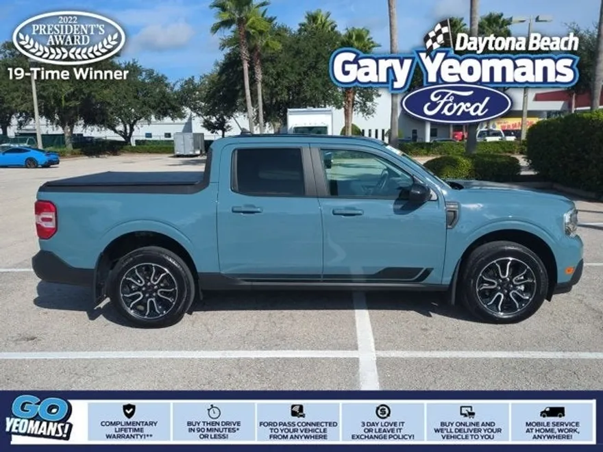 2022 Ford Maverick Lariat photo 1