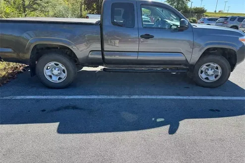 2019 Toyota Tacoma SR photo 2