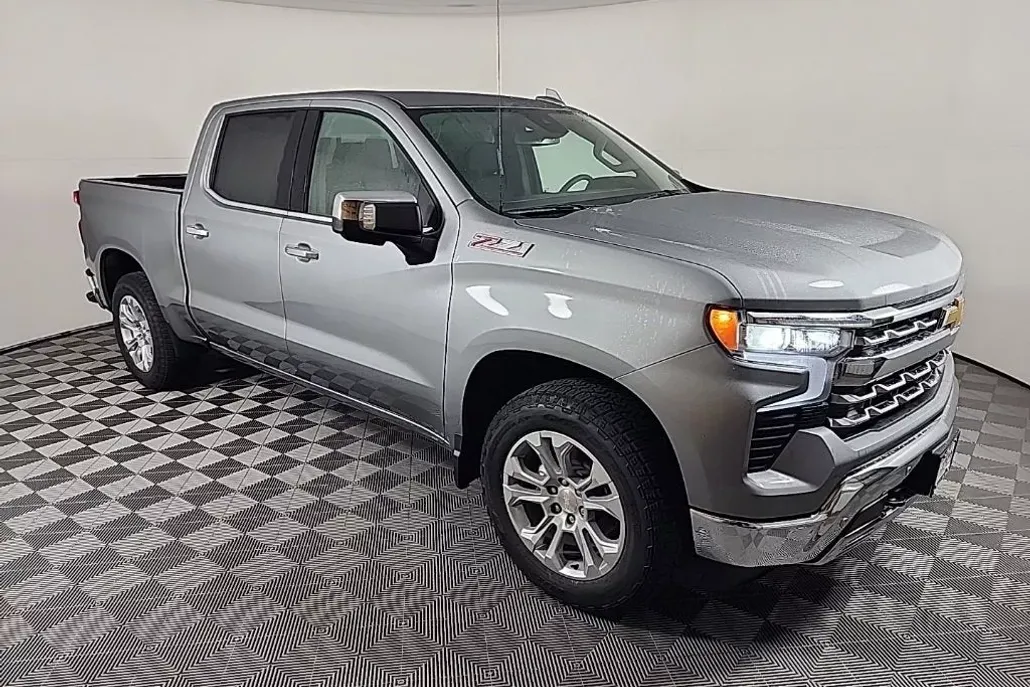 2026 Chevrolet Silverado 1500 LTZ photo 1