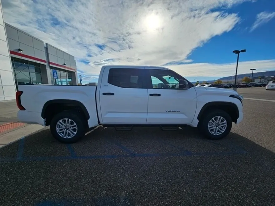 2026 Toyota Tundra SR5 CrewMax photo 1