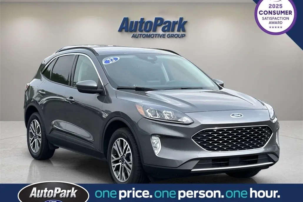 2022 Ford Escape SEL photo 1