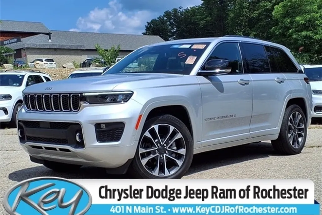 2022 Jeep Grand Cherokee Overland photo 1