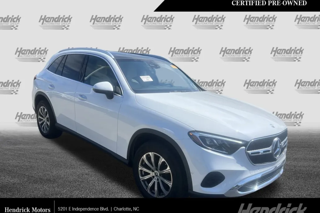 2024 Mercedes Benz GLC 300 photo 1