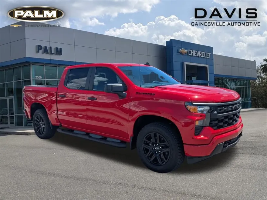 2025 Chevrolet Silverado 1500 Custom photo 1