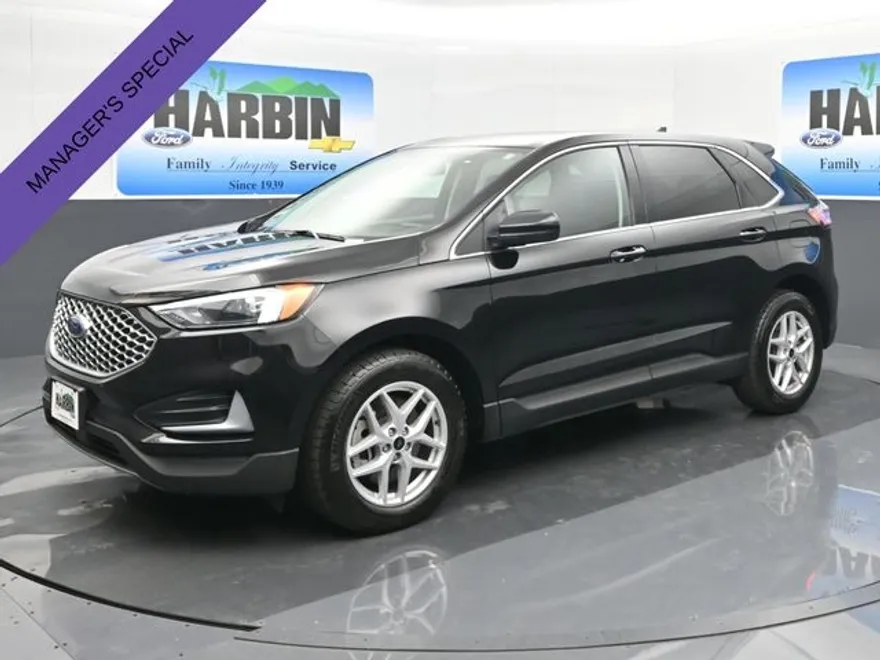 2024 Ford Edge SEL photo 1