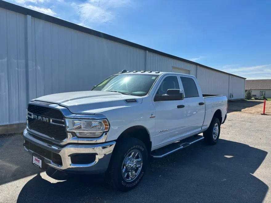 2022 Ram 3500 Tradesman photo 1