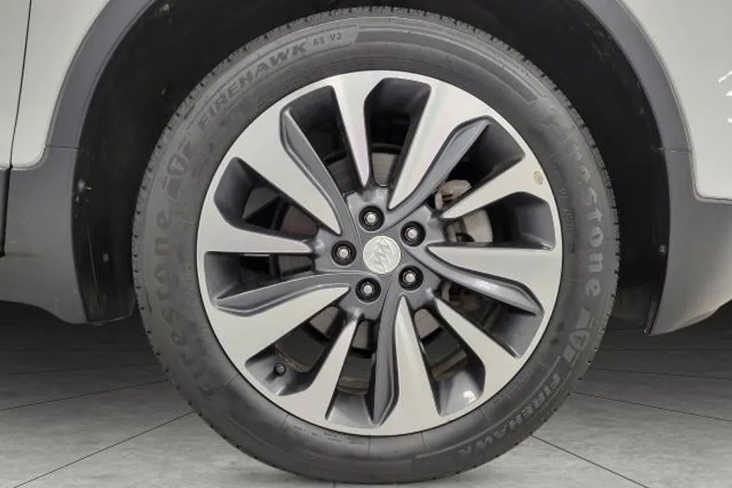 2019 Buick Encore Essence photo 1
