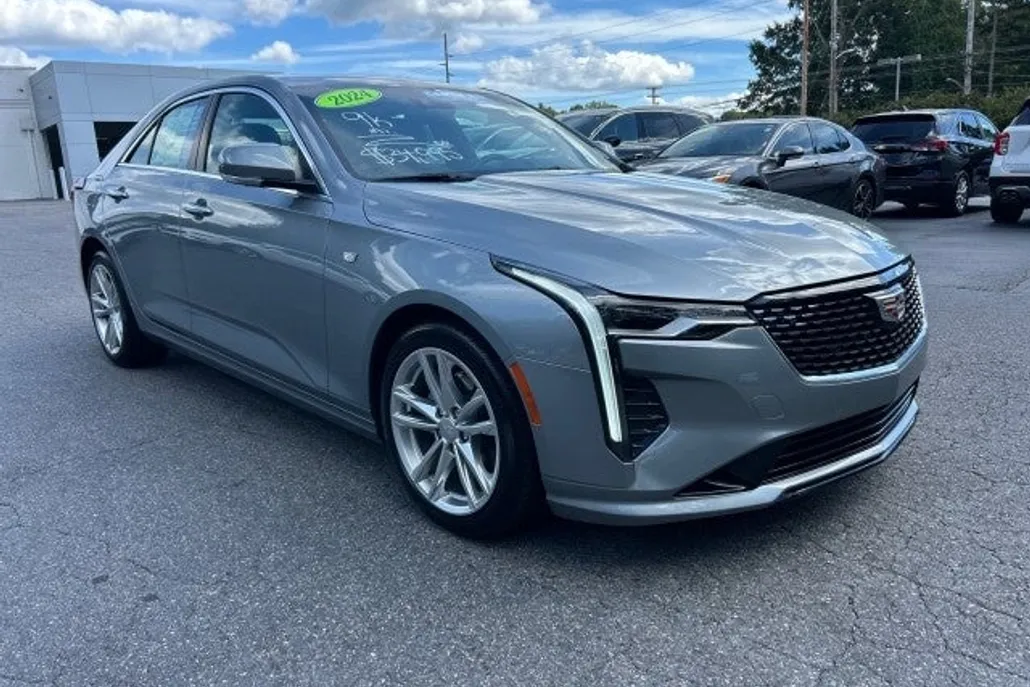 2024 Cadillac CT4 Luxury photo 1