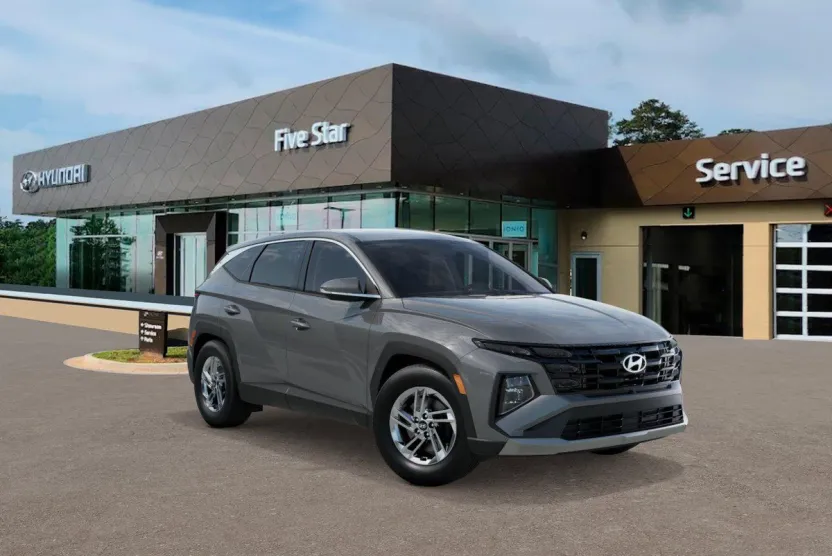 2026 Hyundai Tucson SE photo 1