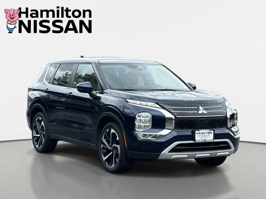 2024 Mitsubishi Outlander SE photo 1