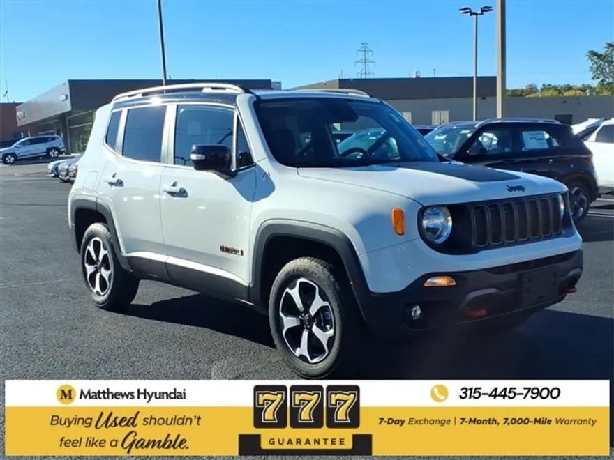2022 Jeep Renegade Trailhawk photo 1