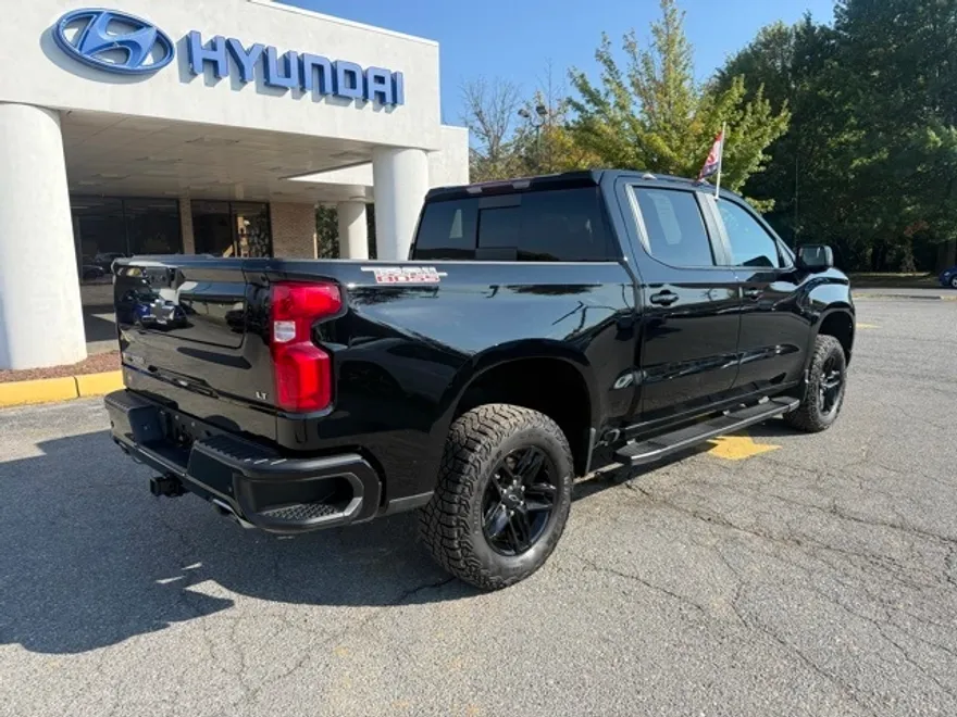 2024 Chevrolet Silverado 1500 LT Trail Boss photo 1