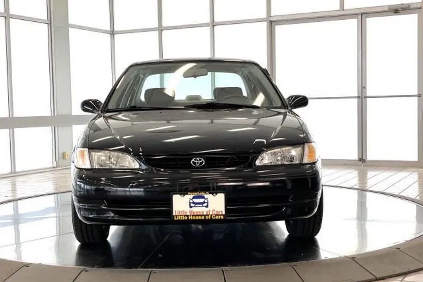 2000 Toyota Corolla VE photo 1