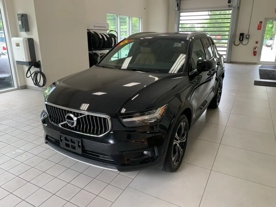 2022 Volvo XC40 T5 Inscription photo 1