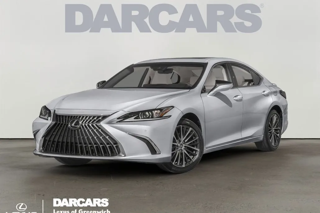2025 Lexus ES 300h photo 1