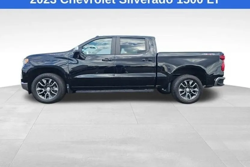 2023 Chevrolet Silverado 1500 LT photo 1