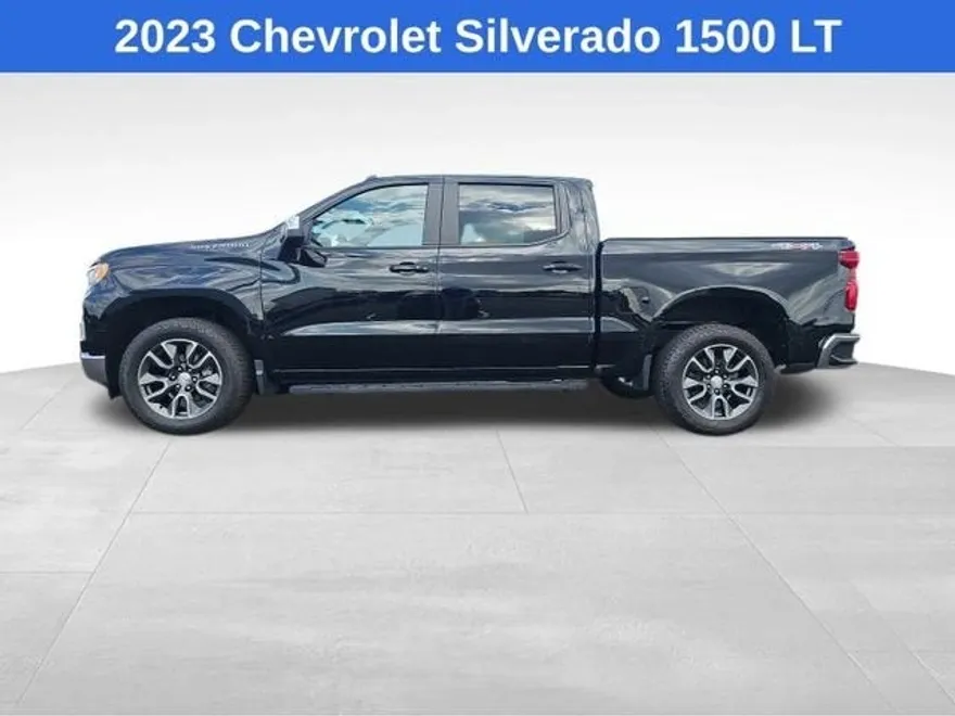 2023 Chevrolet Silverado 1500 LT photo 1