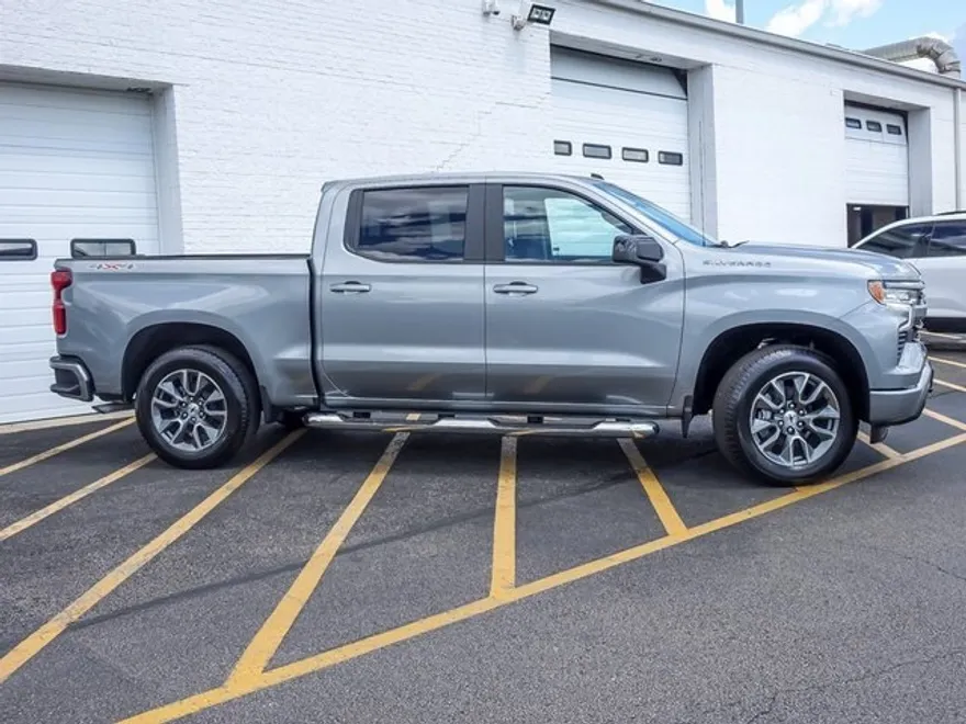 2026 Chevrolet Silverado 1500 RST photo 1