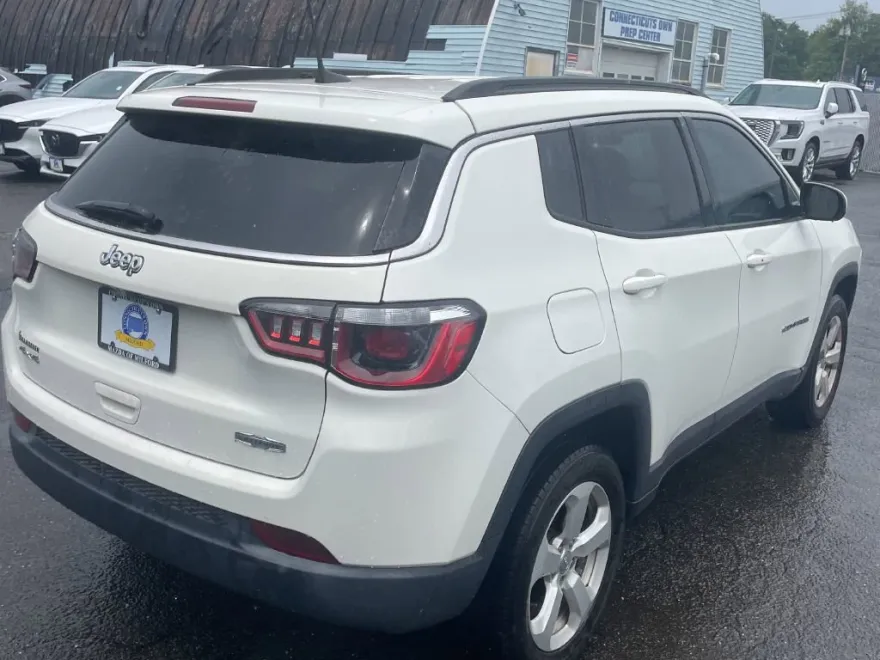 2018 Jeep Compass Latitude photo 1