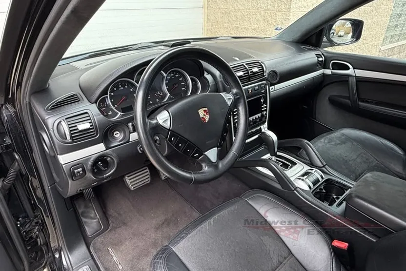 2009 Porsche Cayenne GTS photo 1