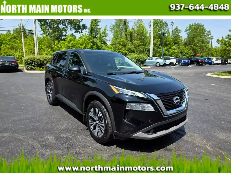 2022 Nissan Rogue SV photo 1