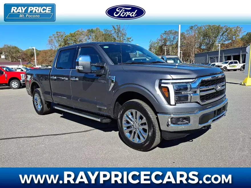 2025 Ford F-150 Lariat photo 1