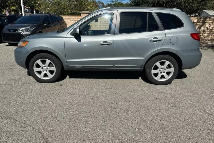 2008 Hyundai Santa Fe SE photo 1