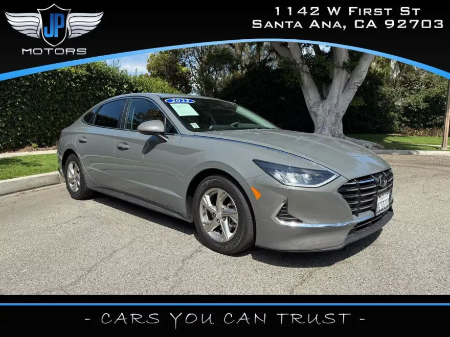 2022 Hyundai Sonata SE photo 1
