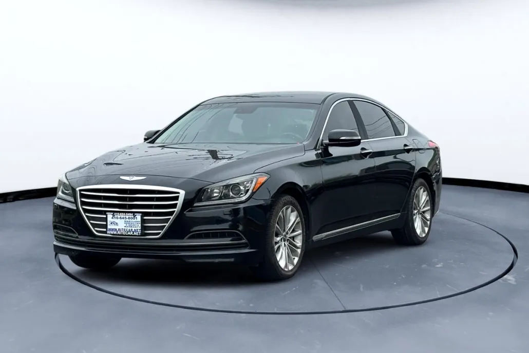 2015 Hyundai Genesis 3.8 AWD photo 1